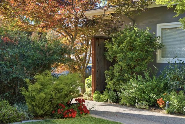 852 Peach Avenue, Sunnyvale, CA 94087