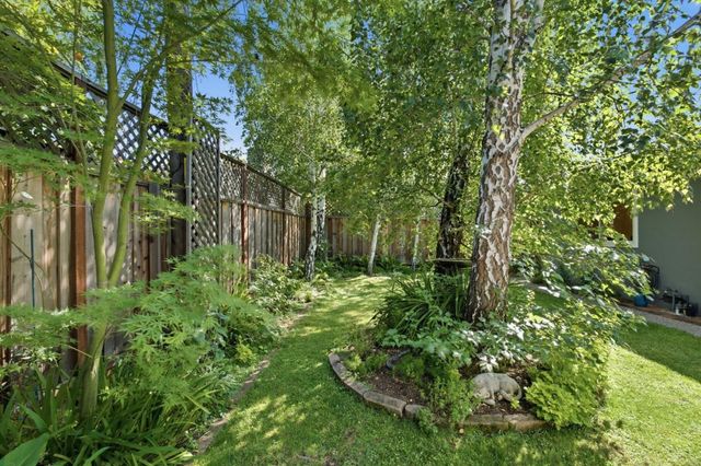 852 Peach Avenue, Sunnyvale, CA 94087