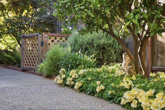 852 Peach Avenue, Sunnyvale, CA 94087