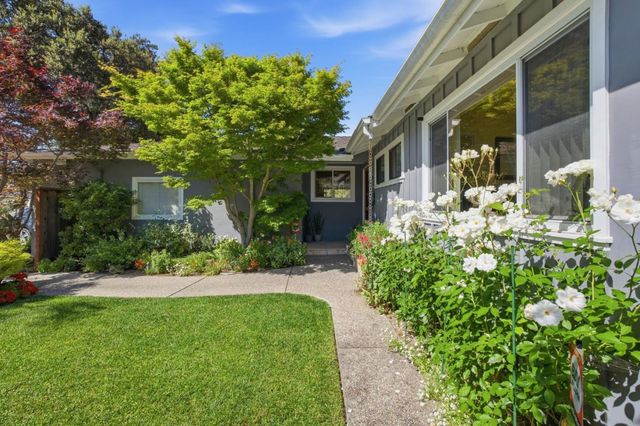 852 Peach Avenue, Sunnyvale, CA 94087