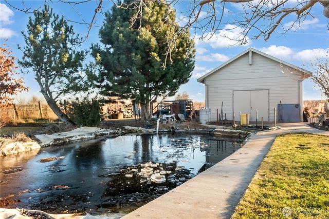 7496 NE K.7 Road, Moses Lake, WA 98837