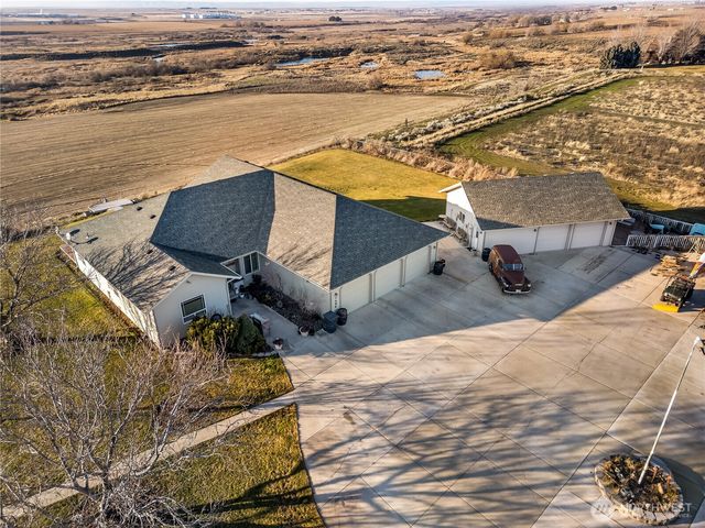 7496 NE K.7 Road, Moses Lake, WA 98837