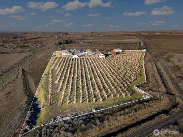 7496 NE K.7 Road, Moses Lake, WA 98837