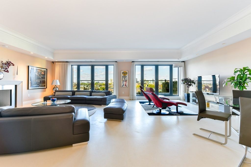 776 Boylston E9C, Boston, MA 02199