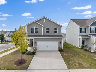 40 Branch Wood Drive, Fuquay Varina, NC 27526