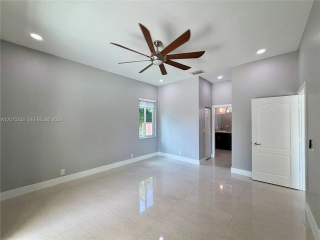 5600 SW 199th Avenue, Pembroke Pines, FL 33332