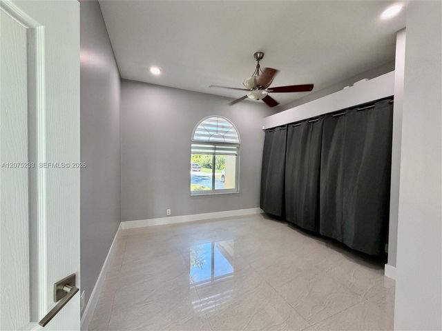 5600 SW 199th Avenue, Pembroke Pines, FL 33332