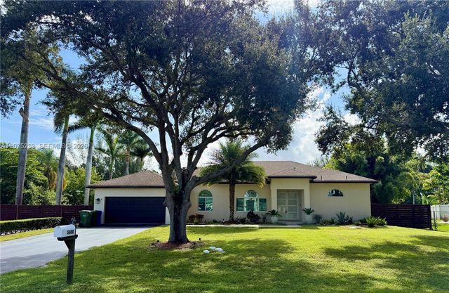 5600 SW 199th Avenue, Pembroke Pines, FL 33332