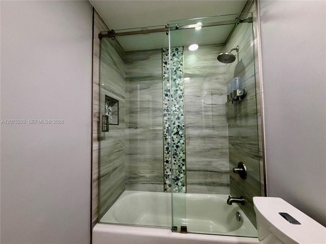 5600 SW 199th Avenue, Pembroke Pines, FL 33332