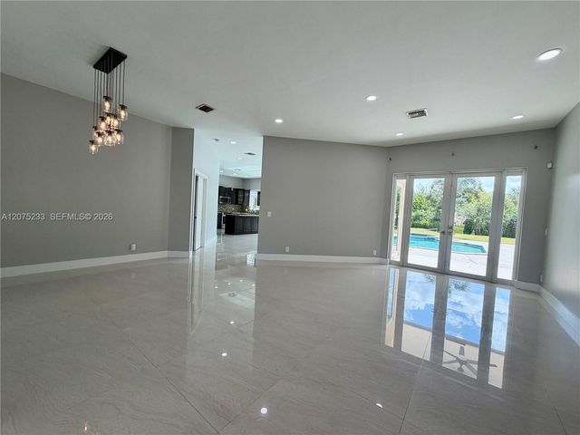 5600 SW 199th Avenue, Pembroke Pines, FL 33332