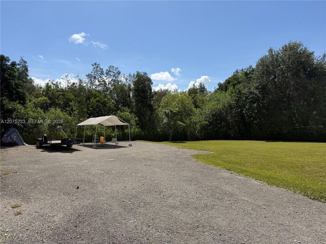 5600 SW 199th Avenue, Pembroke Pines, FL 33332