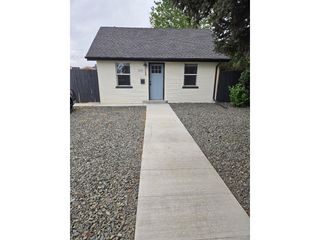 1525 Roslyn St, Denver, CO 80220