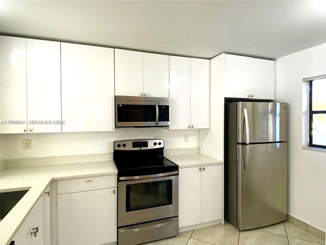 9022 NW 28th Dr 2-206, Coral Springs, FL 33065