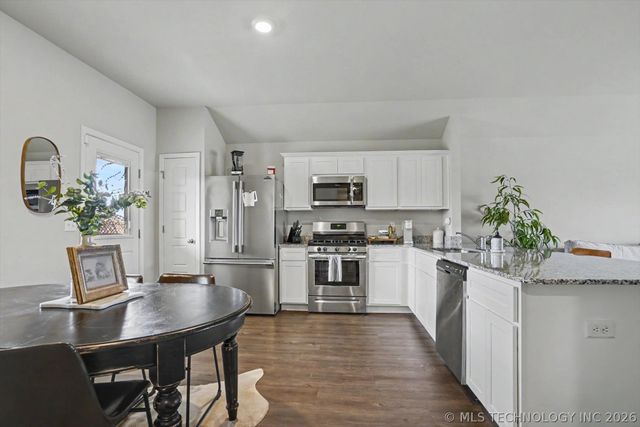 16227 S 88 Avenue, Bixby, OK 74008