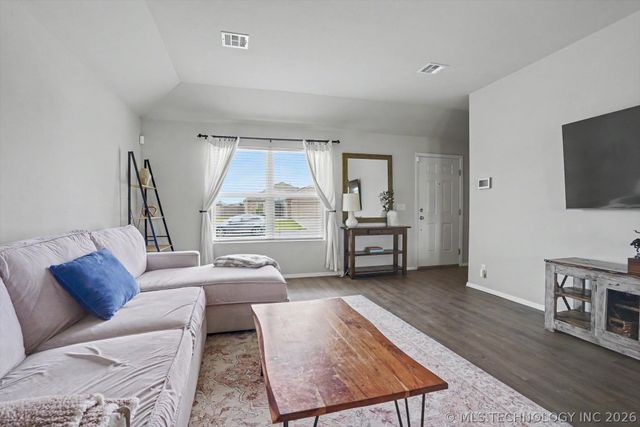 16227 S 88 Avenue, Bixby, OK 74008