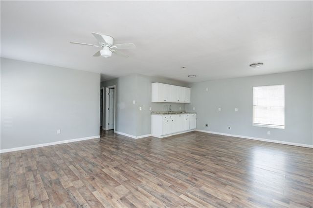 810 11th St, Corpus Christi, TX 78404
