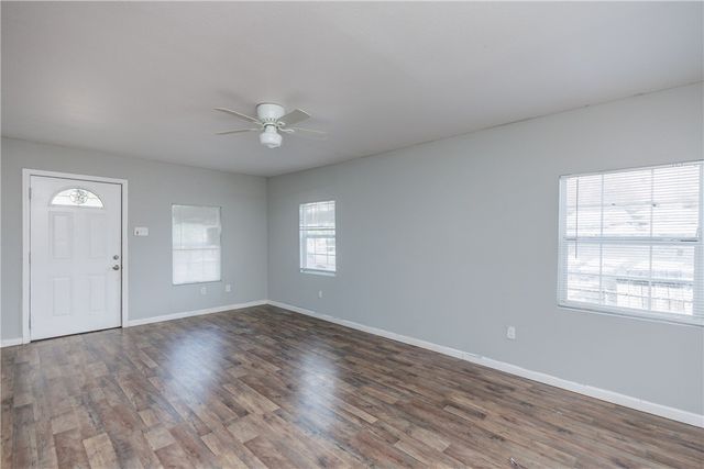810 11th St, Corpus Christi, TX 78404