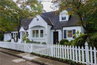 147 Abney Circle S, Charleston, WV 25314