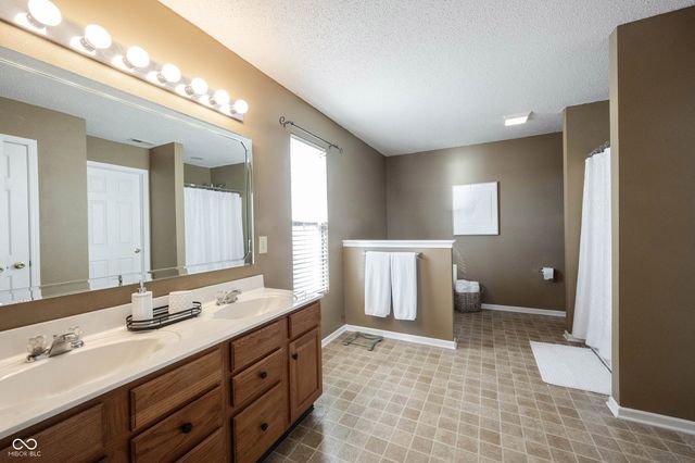 9485 W Lantern Lane, Pendleton, IN 46064