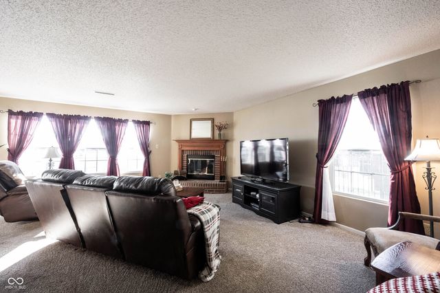 9485 W Lantern Lane, Pendleton, IN 46064