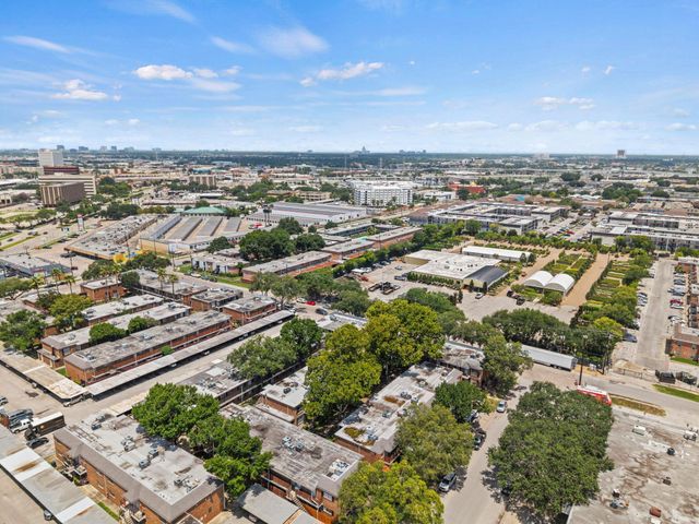 6305 Westward Street 189, Houston, TX 77081