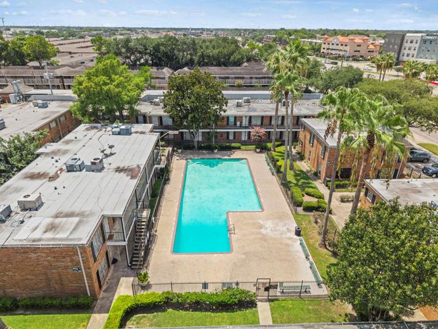 6305 Westward Street 189, Houston, TX 77081