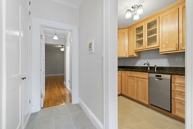 405 Commonwealth Ave 1, Boston, MA 02215