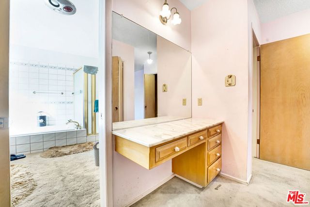 6424 Shenandoah Avenue, Los Angeles, CA 90056