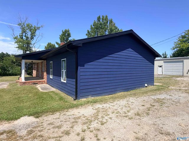 7933 County Road 170, Trinity, AL 35673