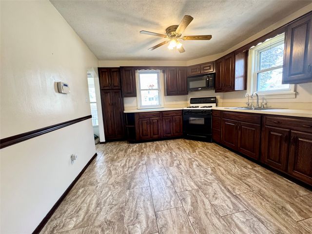 248 MAIDEN Lane, Erie, PA 16504