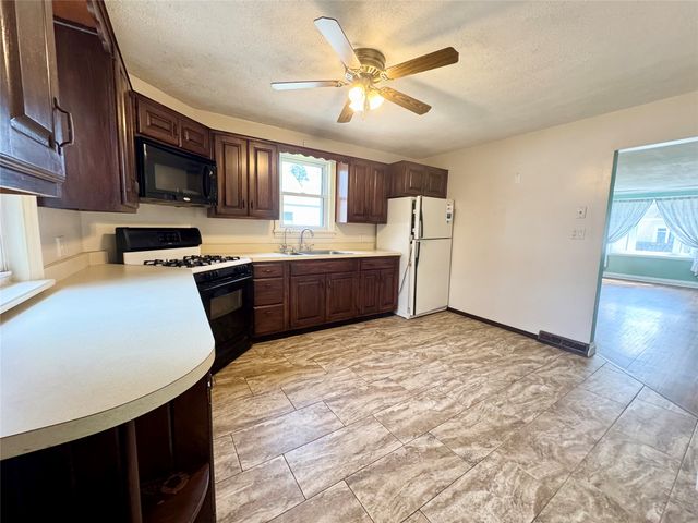 248 MAIDEN Lane, Erie, PA 16504