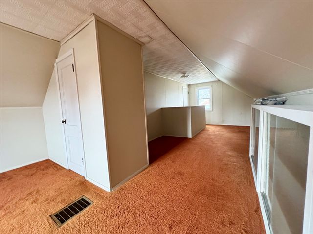 248 MAIDEN Lane, Erie, PA 16504