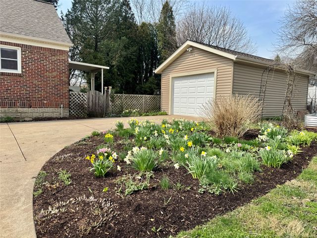 248 MAIDEN Lane, Erie, PA 16504