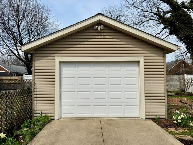 248 MAIDEN Lane, Erie, PA 16504