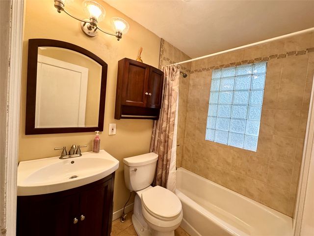 248 MAIDEN Lane, Erie, PA 16504