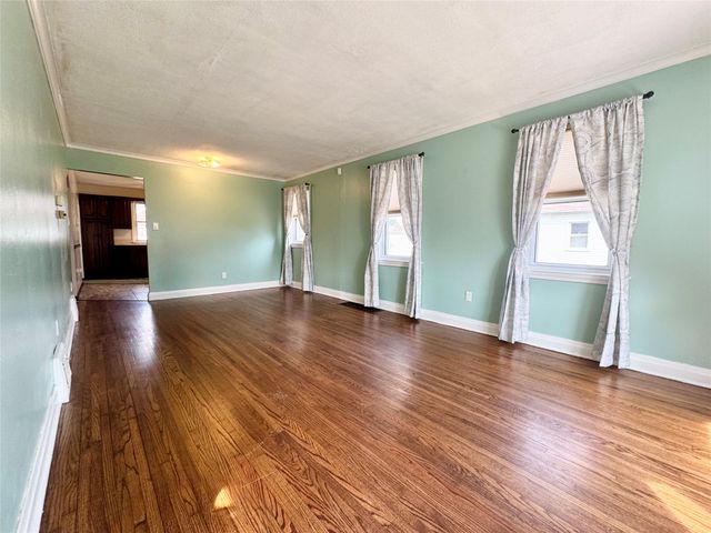 248 MAIDEN Lane, Erie, PA 16504