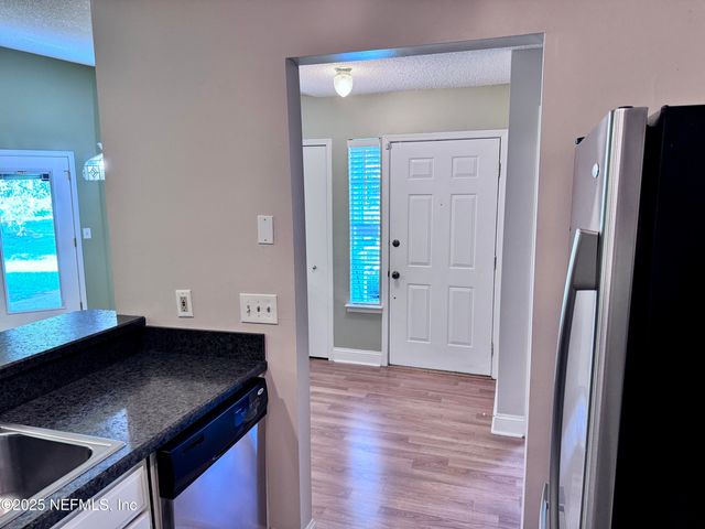 7604 LEAFY FOREST Way, Jacksonville, FL 32277
