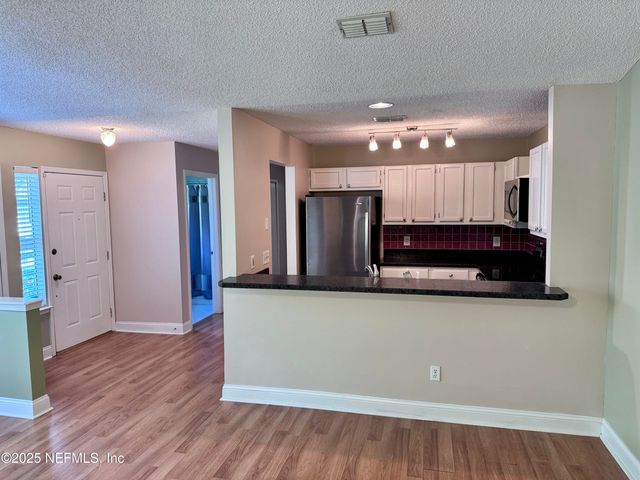 7604 LEAFY FOREST Way, Jacksonville, FL 32277