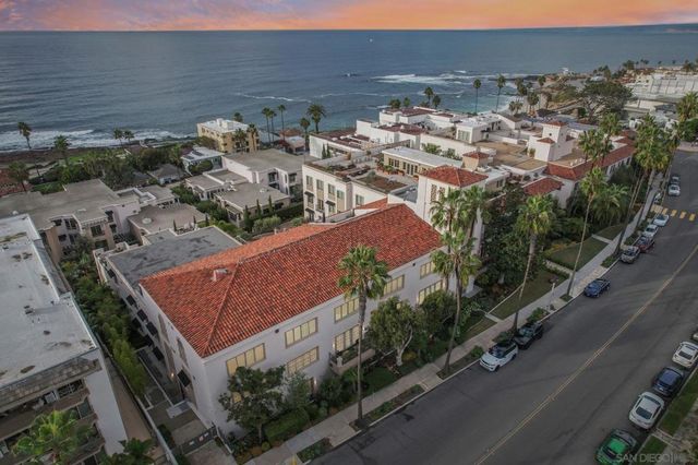 464 Prospect St 101, La Jolla, CA 92037