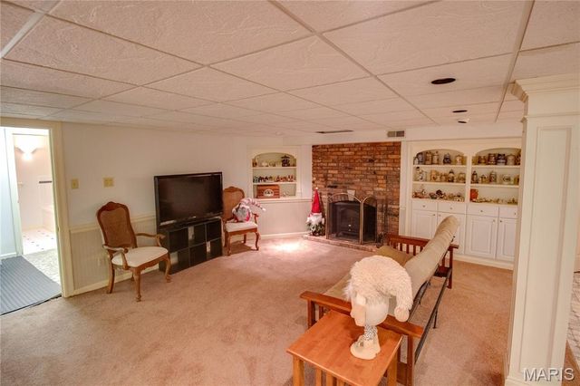 3933 Arbre Lane, Florissant, MO 63034