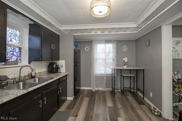 12214 Bennington Avenue, Cleveland, OH 44135