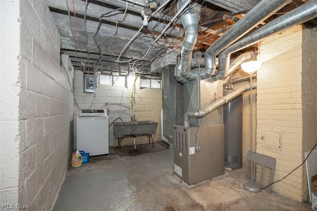 12214 Bennington Avenue, Cleveland, OH 44135