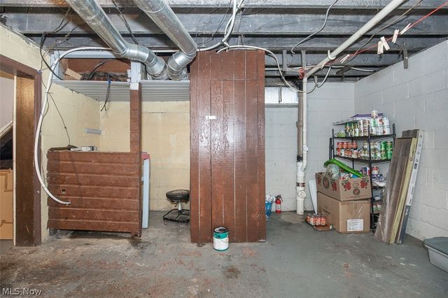 12214 Bennington Avenue, Cleveland, OH 44135