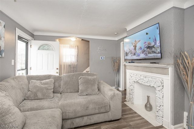 12214 Bennington Avenue, Cleveland, OH 44135