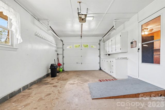 201 N Pine Street, Lowell, NC 28098