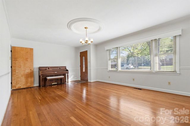 201 N Pine Street, Lowell, NC 28098