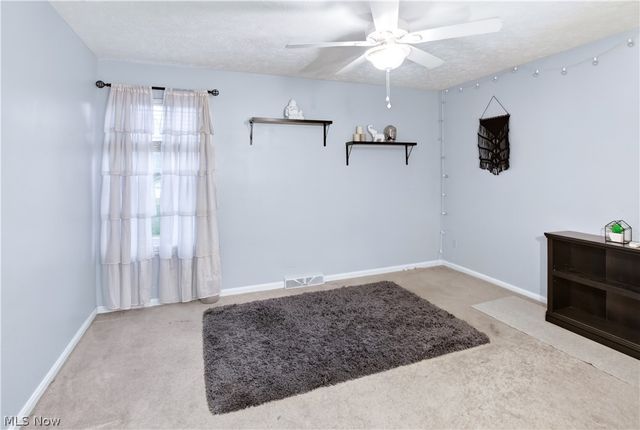 24528 Scott Boulevard, Olmsted Falls, OH 44138