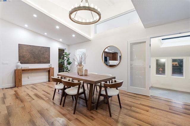 41 Bonita Ct, Walnut Creek, CA 94595