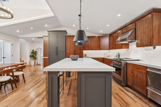 41 Bonita Ct, Walnut Creek, CA 94595