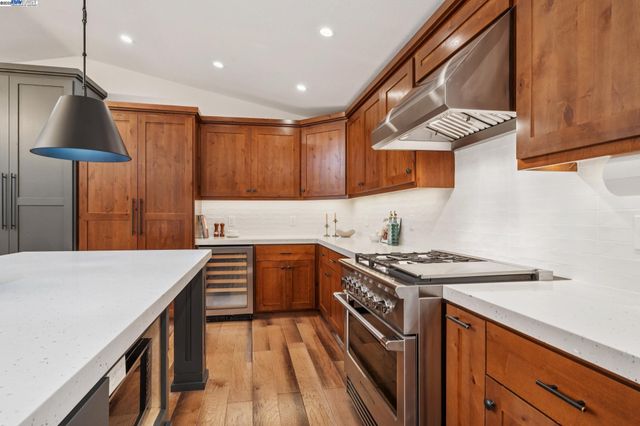 41 Bonita Ct, Walnut Creek, CA 94595